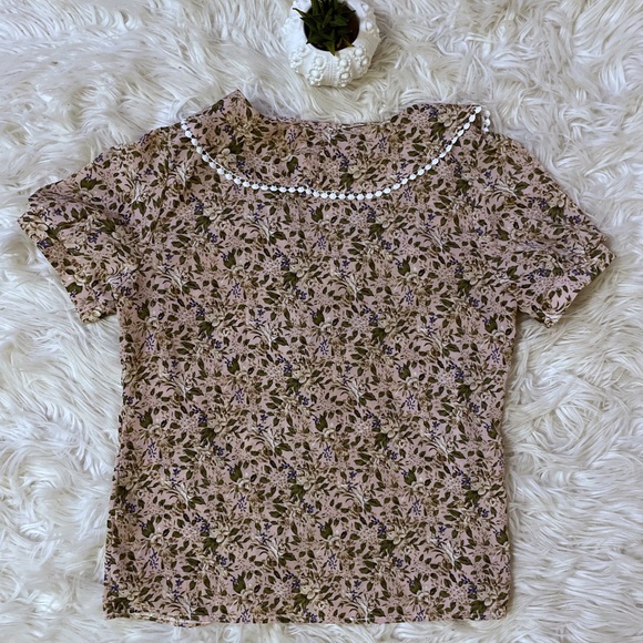 Like new diary pink floral button down puff sleeve blouse, ruffle collar - Picture 11 of 13